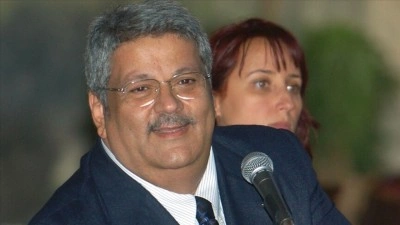 Yapımcı, oyuncu ve şarkıcı Osman Yağmurdereli vefatının 18. yılında anılıyor