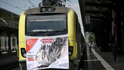 Yardım malzemeleri taşıyan "İyilik Treni"nin 23'üncüsü Afganistan'a hareket etti