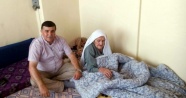Yaşlı kadın, Başkan Mustafa Koca'yı görünce inandı