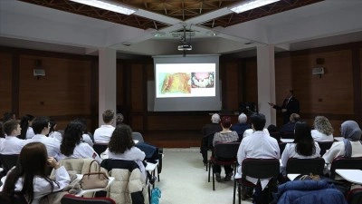 Yaşlılarda k&ouml;t&uuml; ağız sağlığı Alzheimer riskini 4 kat artırıyor