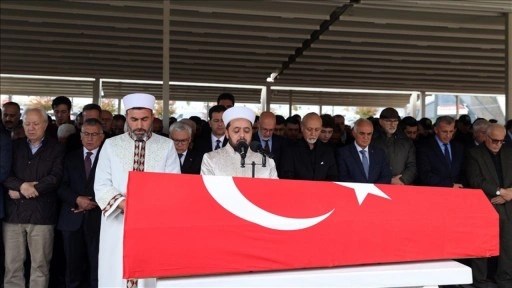 Yavuz Bülent Bakiler, memleketi Sivas'ta son yolculuğuna uğurlandı