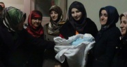 Yeni doğan çocuklarına Sare Davutoğlu ve Emine Erdoğan'ın adını verdiler