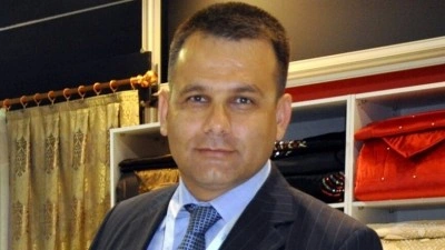 Yeni Mağazacılık, Carrefoursa'daki Sabancı Holding ve Carrefour Grup hisselerini devralmaya haz