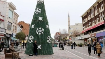 Yeni yıla Edirne'de girmek isteyen turistler sektöre hareket getirdi