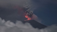 Yeni Zelanda&#039;da Whakaari Yanardağı patladı: 1 ölü