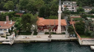 Yenilenen Vaniköy Camisi, İstanbulluların uğrak yeri oldu