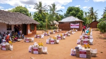 Yeryüzü Doktorları Derneği, 30 ülkedeki ihtiyaç sahiplerine ramazan yardımında bulundu