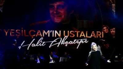 "Yeşil&ccedil;am Ustalarına Saygı" program serisinin ilkinde Halit Ak&ccedil;atepe anıldı