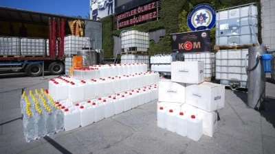 Yılbaşından bu yana yaklaşık 500 bin litre sahte ve ka&ccedil;ak i&ccedil;ki ele ge&ccedil;irildi