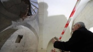 Yıldırım, PYD/PKK'nın roketle saldırdığı camiyi ziyaret etti