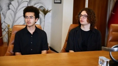 YKS'de ilk 100'e giren T&Uuml;BİTAK Fen Lisesi &ouml;ğrencileri başarıya disiplinle ulaştı