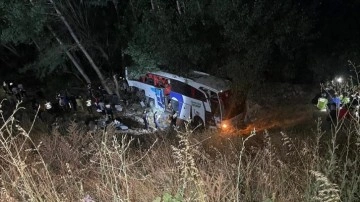 Yozgat'ta şarampole düşen yolcu otobüsünde 11 kişi can verdi
