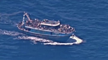 Yunanistan açıklarında batan göçmen teknesindeki kayıplarını arayanlar, DNA örneği verecek