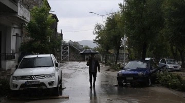 Yunanistan kötü hava şartlarının etkisine girdi