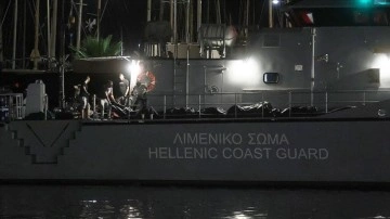 Yunanistan'da göçmen teknesinin alabora olması nedeniyle "ulusal yas" ilan edildi