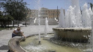 Yunanistan'da sıcaklık 44 dereceyi bulacak