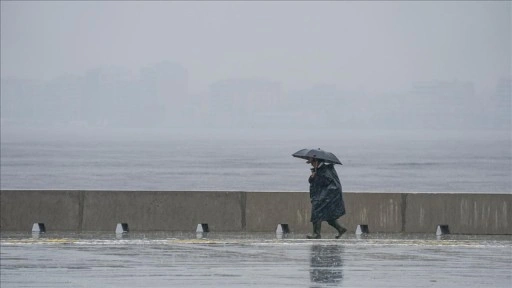 Yurdun batı kıyıları için kuvvetli yağış uyarısı