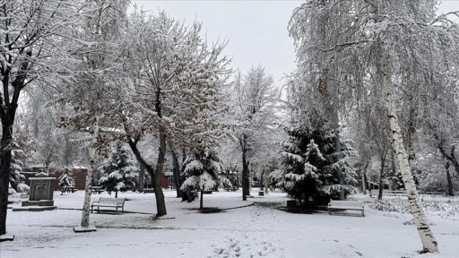 Yurdun bazı kesimlerinde kar etkili oldu