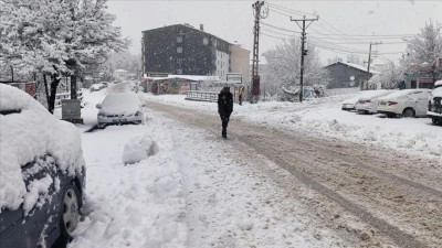 Yurdun bazı kesimlerinde kar etkili oluyor