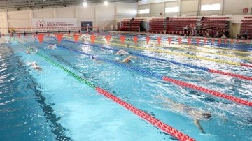 Yüzme Milli Takımı seçmelerinde 7 Türkiye rekoru kırıldı