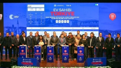 "Y&uuml;zyılın Konut Projesi" kapsamında Uşak'ta yapılacak konutların kurası &ccedil;ekildi
