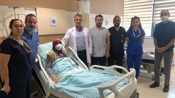 Zamanla yarışan doktorlar peş peşe iki hastaya karaciğer ve böbrek nakli yaptı