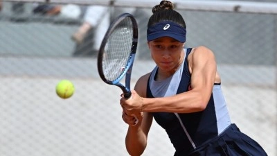 Zeynep S&ouml;nmez, Eastbourne A&ccedil;ık'ta 2. tura y&uuml;kseldi