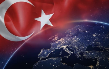 Zirve y&uuml;r&uuml;y&uuml;ş&uuml; -E. Komando Kd. Albay Fevzi Yurtoğlu yazdı-