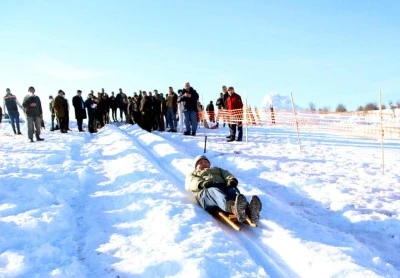 600 yıllık kızak yarışlarında kar hasreti bitti