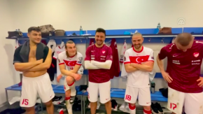 Cumhurbaşkanı Erdoğan, A Milli Futbol Takımını telefonla arayarak tebrik etti