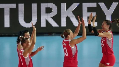 Cumhurbaşkanı Erdoğan'dan A Milli Kadın Voleybol Takımı'na tebrik