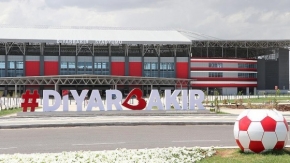 Diyarbakır, 300 milyon liralık spor tesisine kavuşturuldu