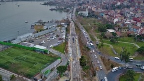 Eminönü-Alibeyköy tramvay hattının rayları yerleştiriliyor