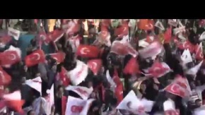 &quot;EVET&quot; Sonucuna Coşkulu Kutlamalar...