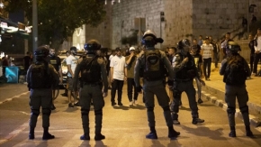 İsrail polisi, Doğu Kudüs’te Filistinli sağlık çalışanını darbetti