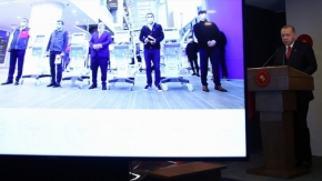 Bakan Varank yerli solunum cihazı teslimatında konuştu: İnşallah Mayıs sonuna kadar beş bin cihaz &uuml;retilmiş olacak